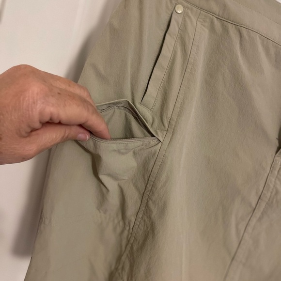 Isis Mini GOLF Skirt 14 khaki tan, 3 Pockets Zip / Buttons Nylon Spandex - Picture 6 of 10